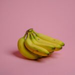 내 몸이 건강해지는 식단, 일상에서 실천하는 방법은? yellow banana fruit on pink surface